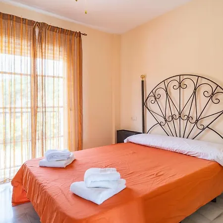 2 Bedroom Gorgeous In Malaga