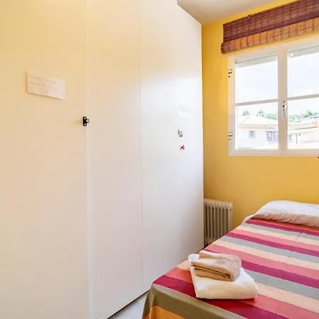 2 Bedroom Gorgeous In Malaga